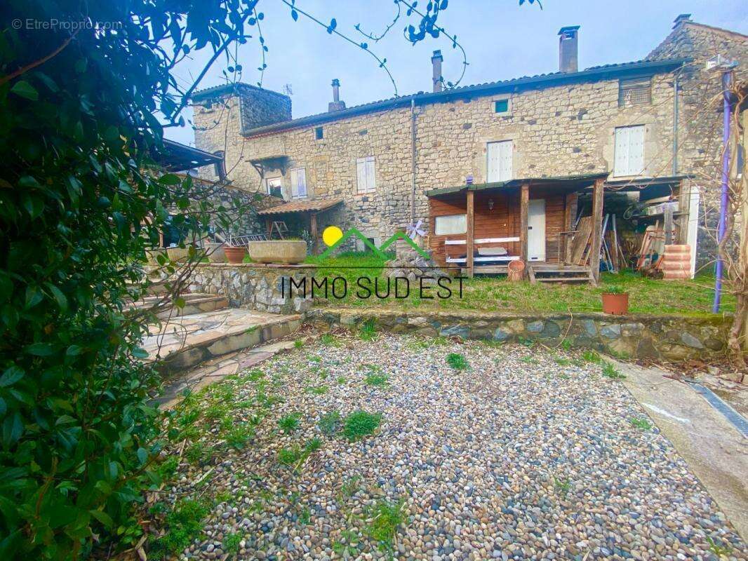 Maison à LAVILLEDIEU