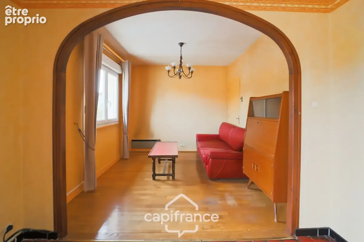 Maison sur sous-sol complet, 4 chambres avec grand garage et terrain clos à Domblans (39) - photo 13