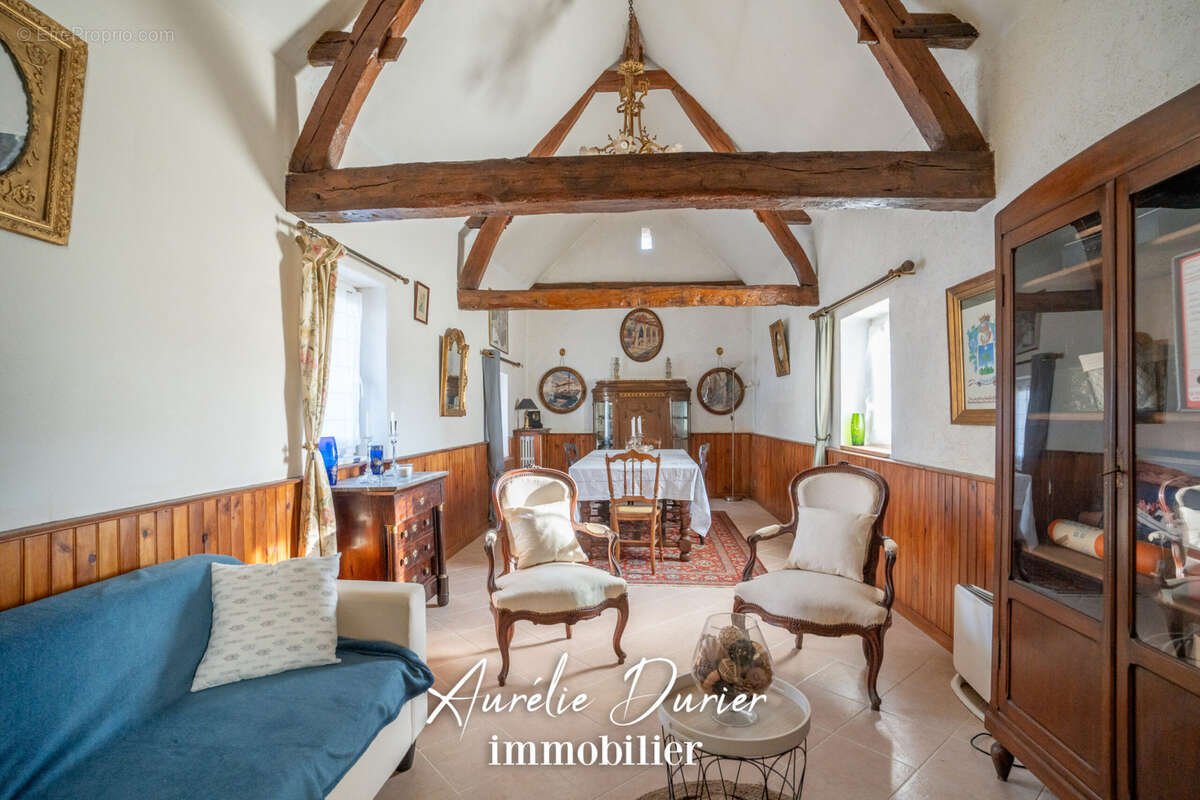 Maison à AZAY-SUR-CHER