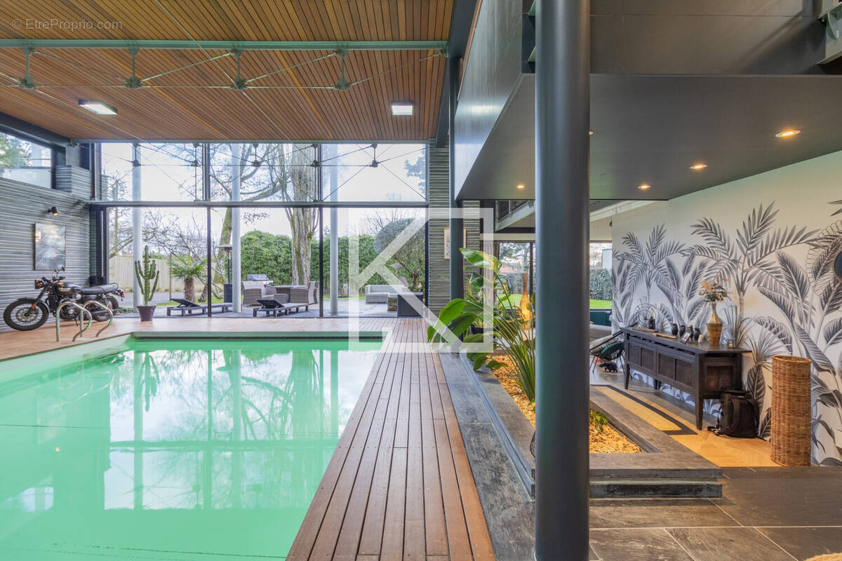 Maison à LES HERBIERS