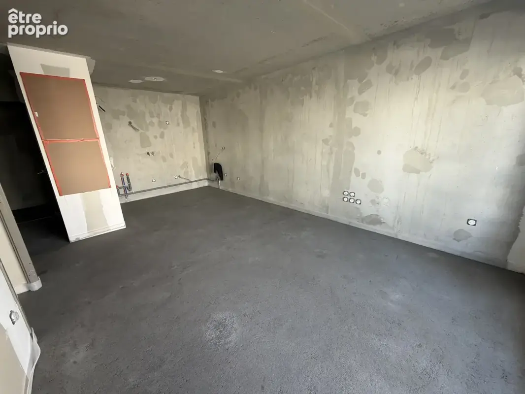 Appartement avec balcon - Parking sécurisé et notaire réduits - photo 7