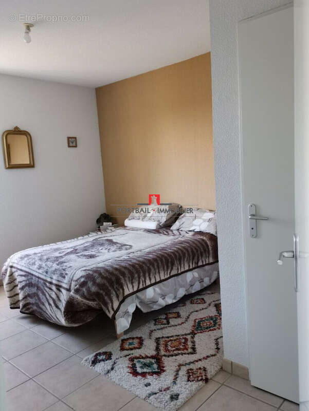 Appartement à SAINT-MARTIN-LACAUSSADE