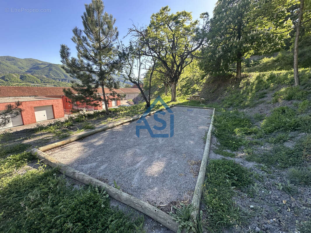 Appartement à LA SAULCE