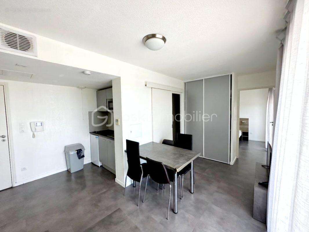 Appartement à SAINT-JEAN-DE-VEDAS