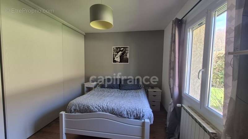 Maison à VILLENEUVE-DE-RIVIERE