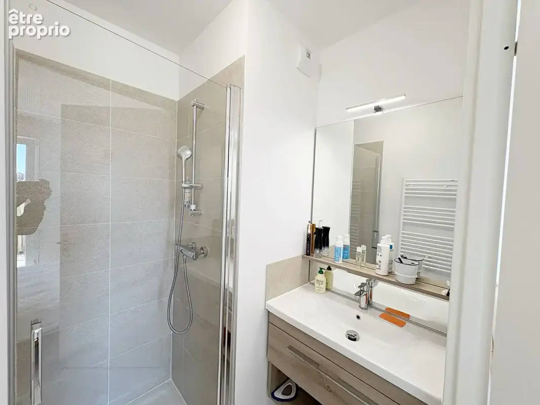 HYERES - Appartement T4 - 83 m² - Terrasse 50 m² - Stationnements - photo 8