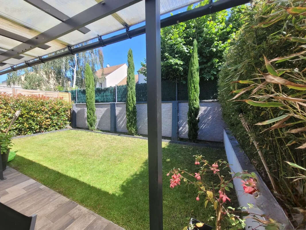 Maison à VIRY-CHATILLON