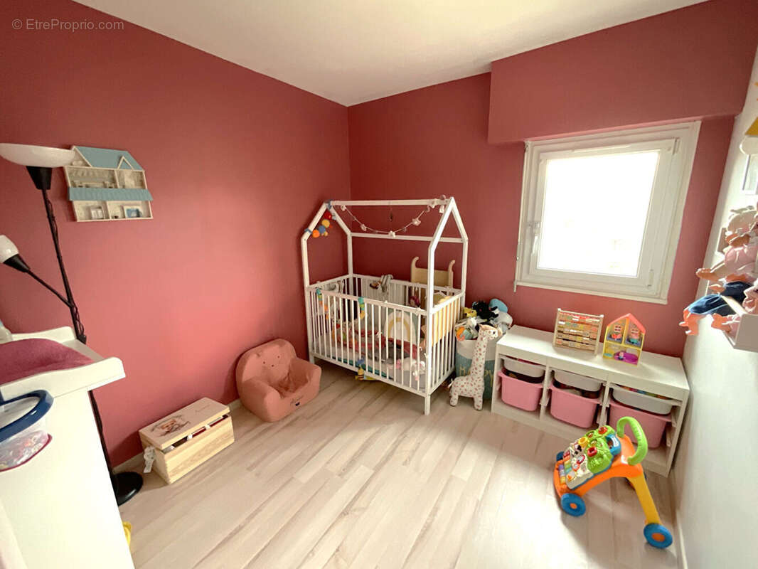 Appartement à MONTIGNY-LE-BRETONNEUX