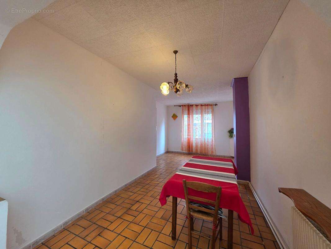 Maison à SAINT-QUENTIN