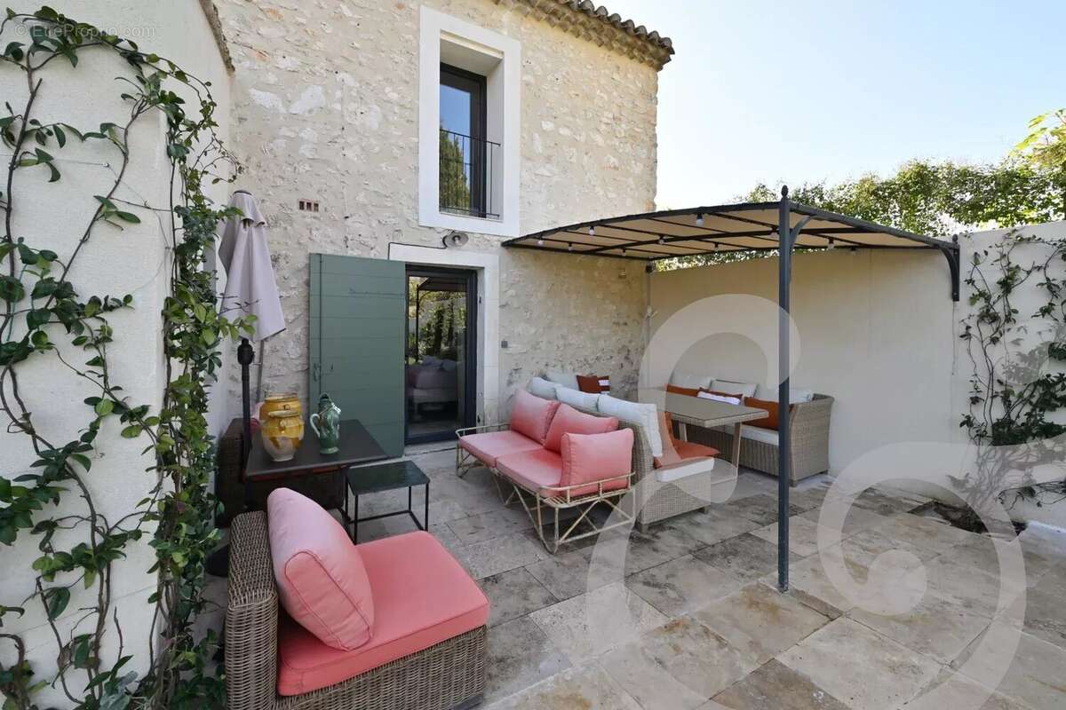 Maison à EYGALIERES