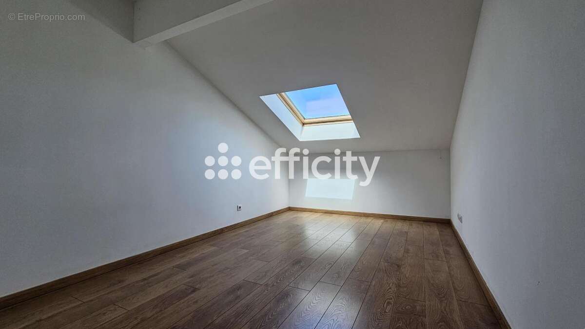Appartement à CHENS-SUR-LEMAN