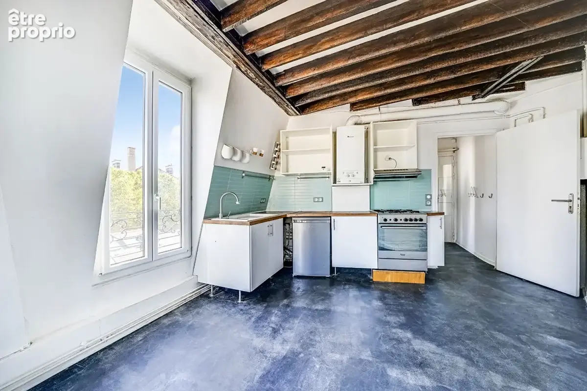Appartement atypique et lumineux au pied du métro Belleville - photo 2