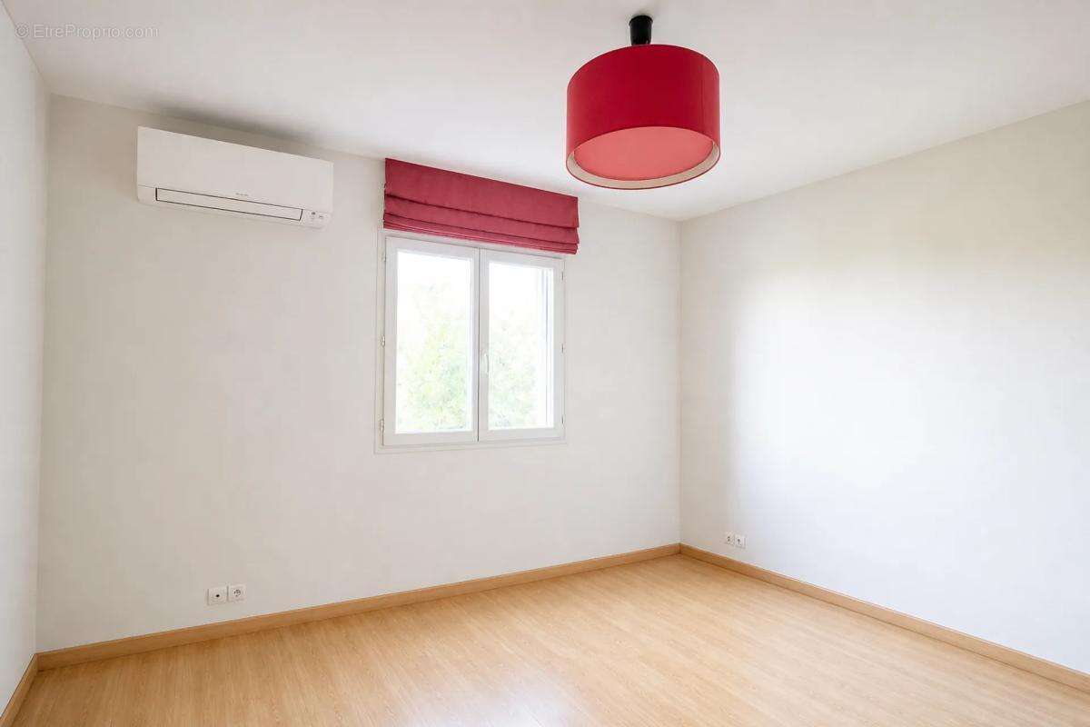 Maison de 9 pièces de 320 m² à 10min d'Albi - photo 17