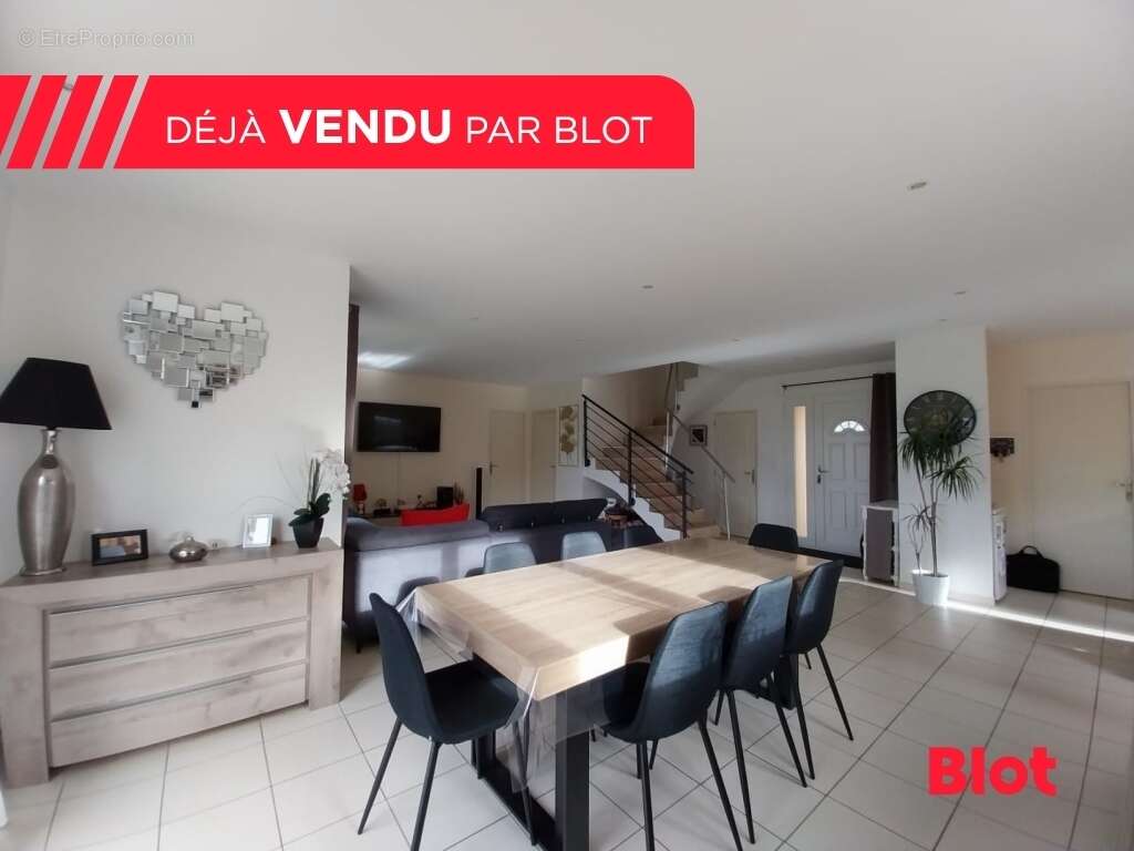 Maison à GRAND-FOUGERAY