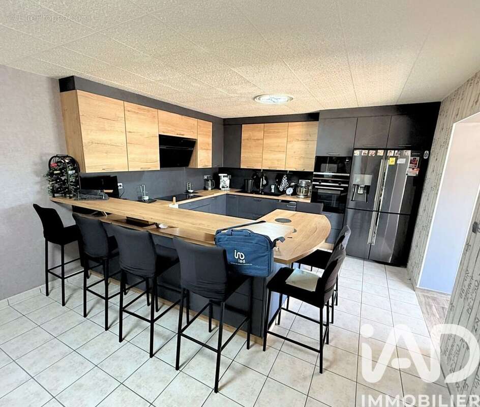 Maison 131 m² à Saulzais-Le-Potier  - photo 7