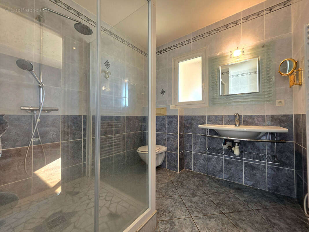 Appartement à ROMANS-SUR-ISERE