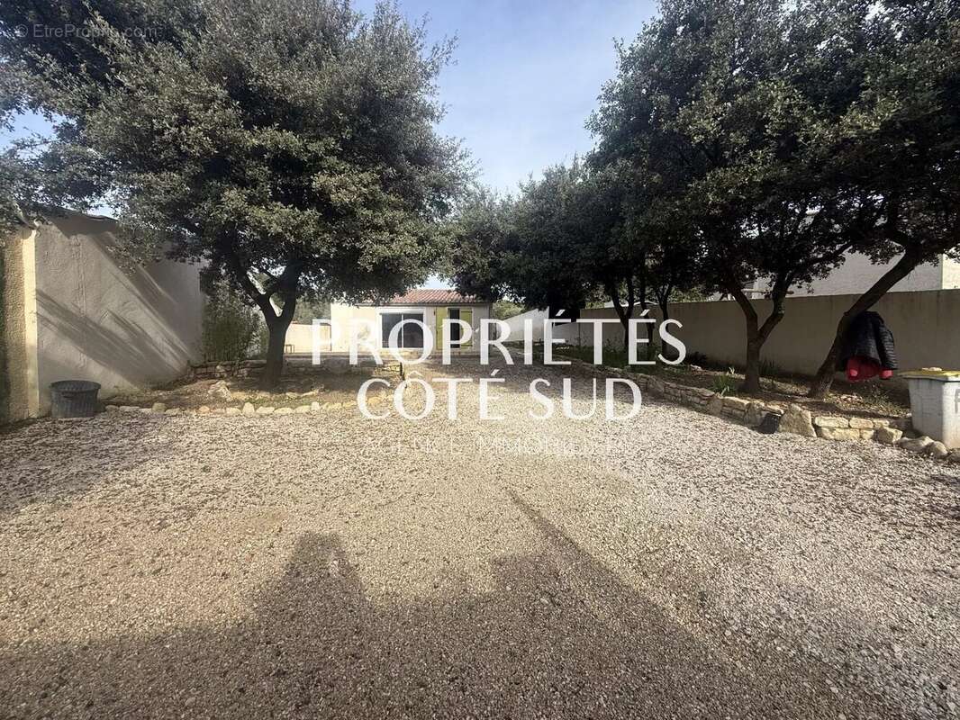 Maison à LES ANGLES