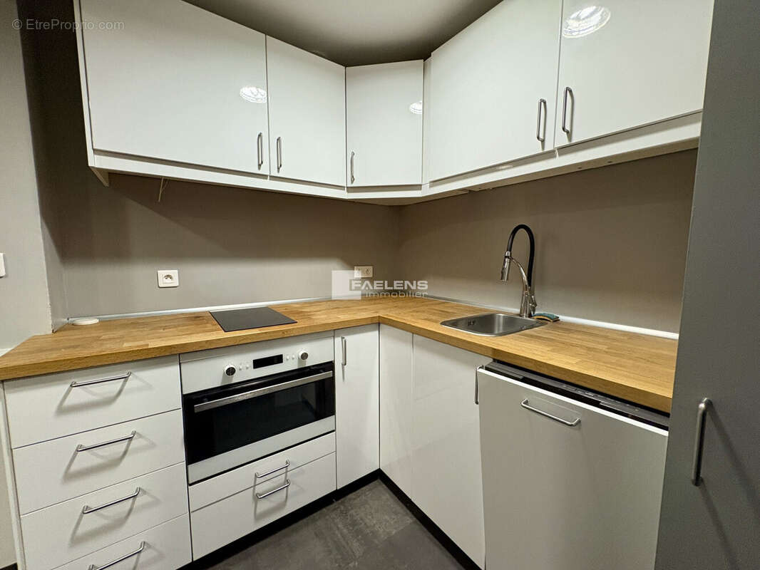 Commerce 220 m² à Lille  - photo 8