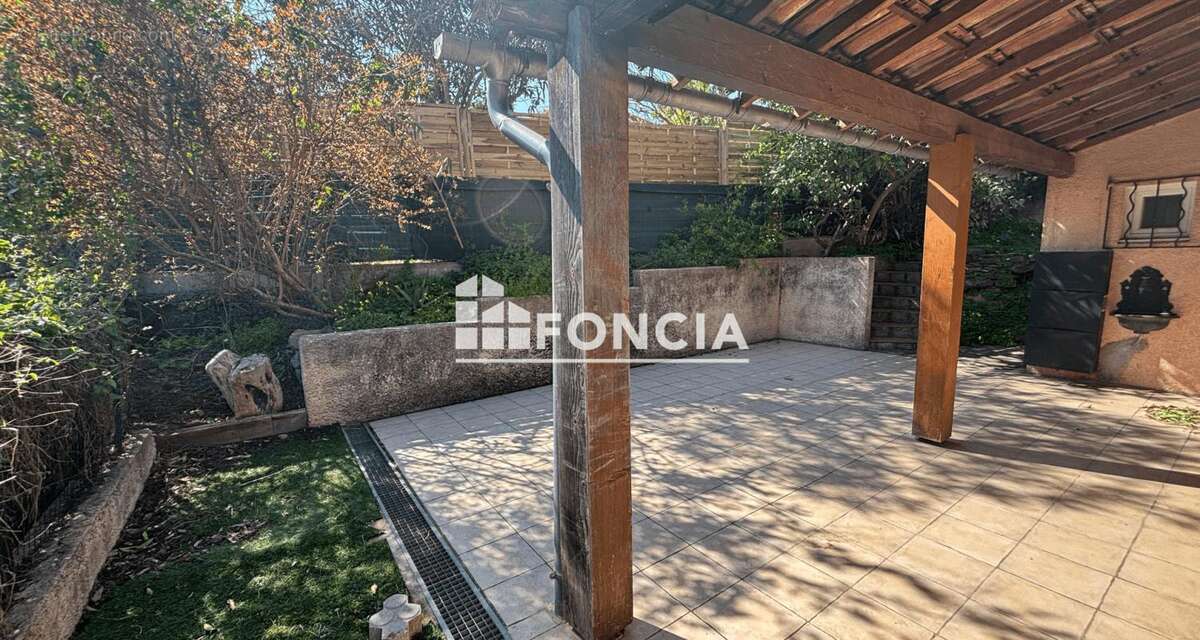 Maison à BORMES-LES-MIMOSAS