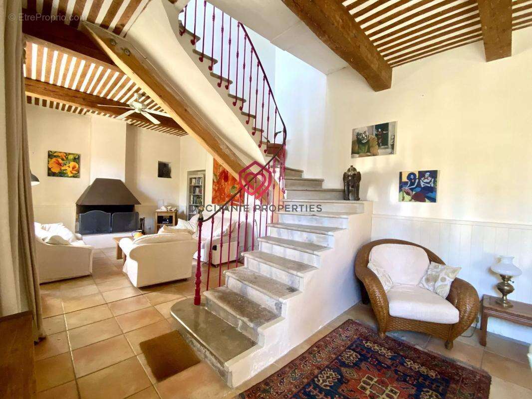 Maison à MONTSERET