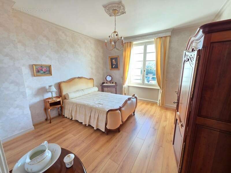 Exclusivite secteur ruchoux belle maison annee 50 sur sous sol complet avec garage et petit jardin - photo 9