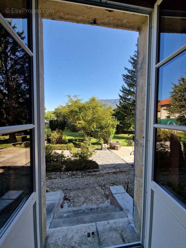 Maison à CEYZERIEU