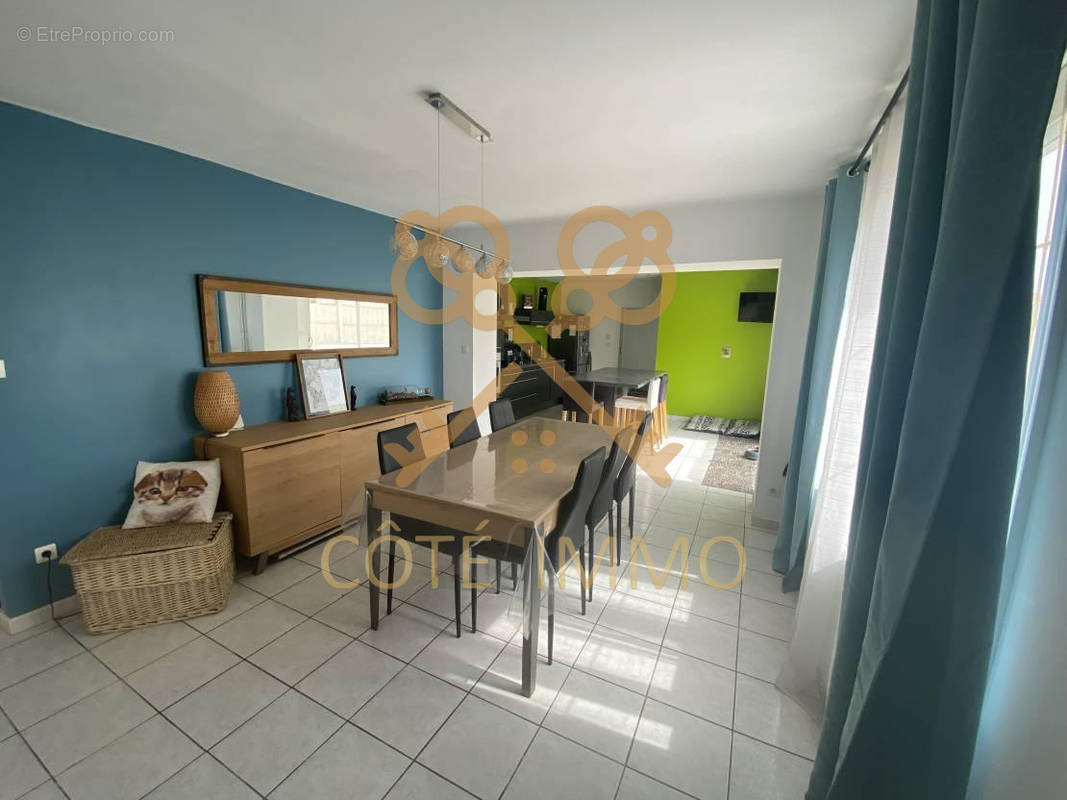 Autre à COURCELLES-LES-LENS