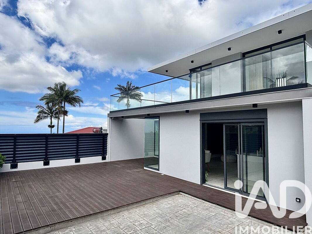 Photo 1 - Maison à LE TAMPON