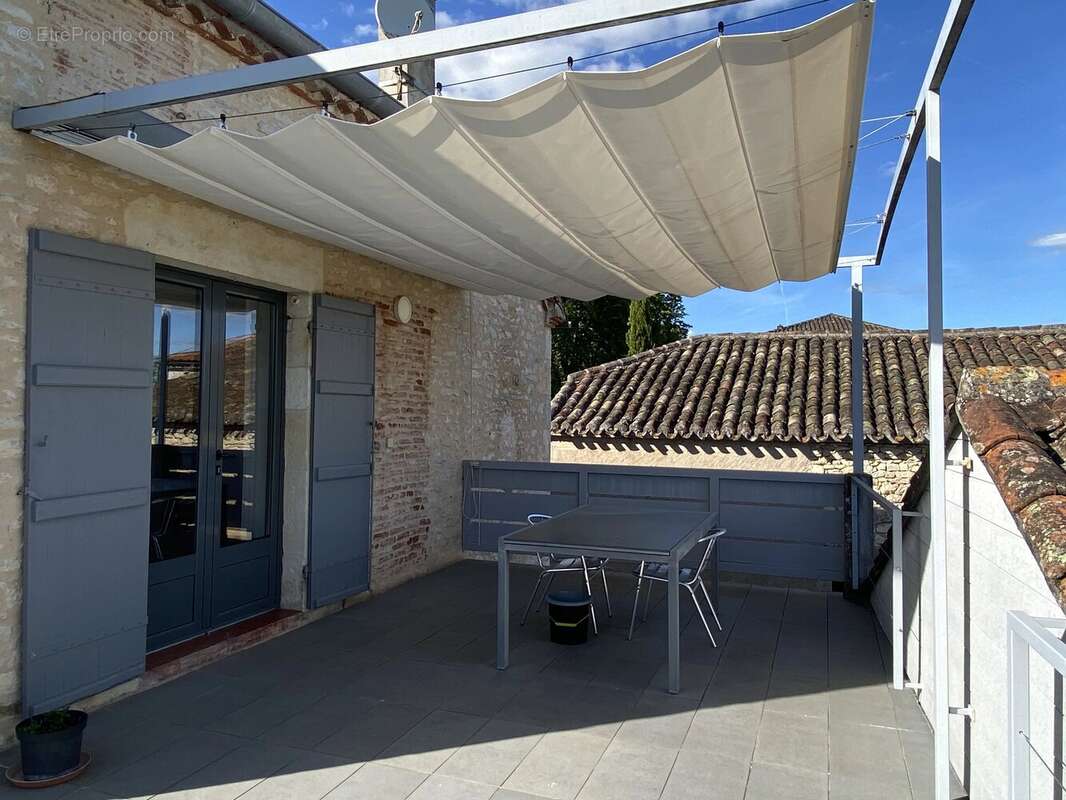 Maison à SERIGNAC