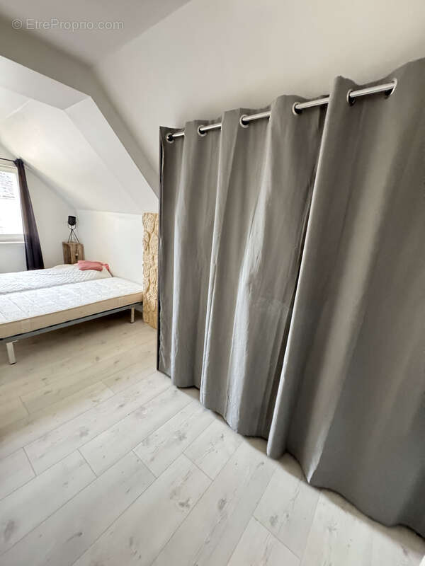 Maison à PERS-EN-GATINAIS