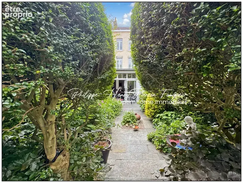 Exclusivité Maison familiale de caractère • 259 m² • 5 chambres • Jardin • Cave • Fibre • Alarme • 2 garages possibles – Saint-M - photo 21