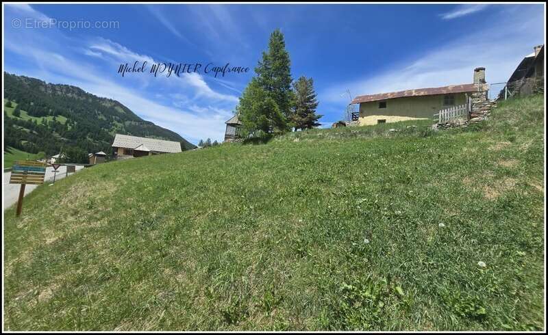 Terrain à bâtir à Molines-en-Queyras (05) – 1 186 m² avec vue dominante - photo 2