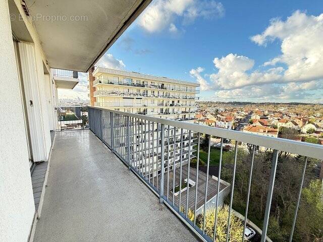 Appartement à MAISONS-ALFORT