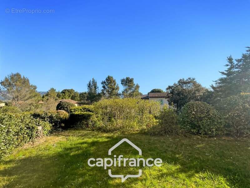 Appartement à MALLEMORT