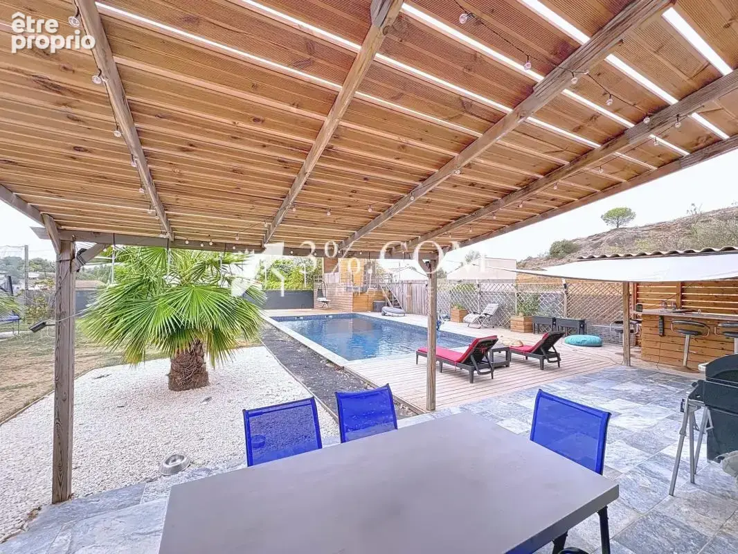 Belle maison contemporaine 6 pièces de 148 m2 avec piscine - photo 12