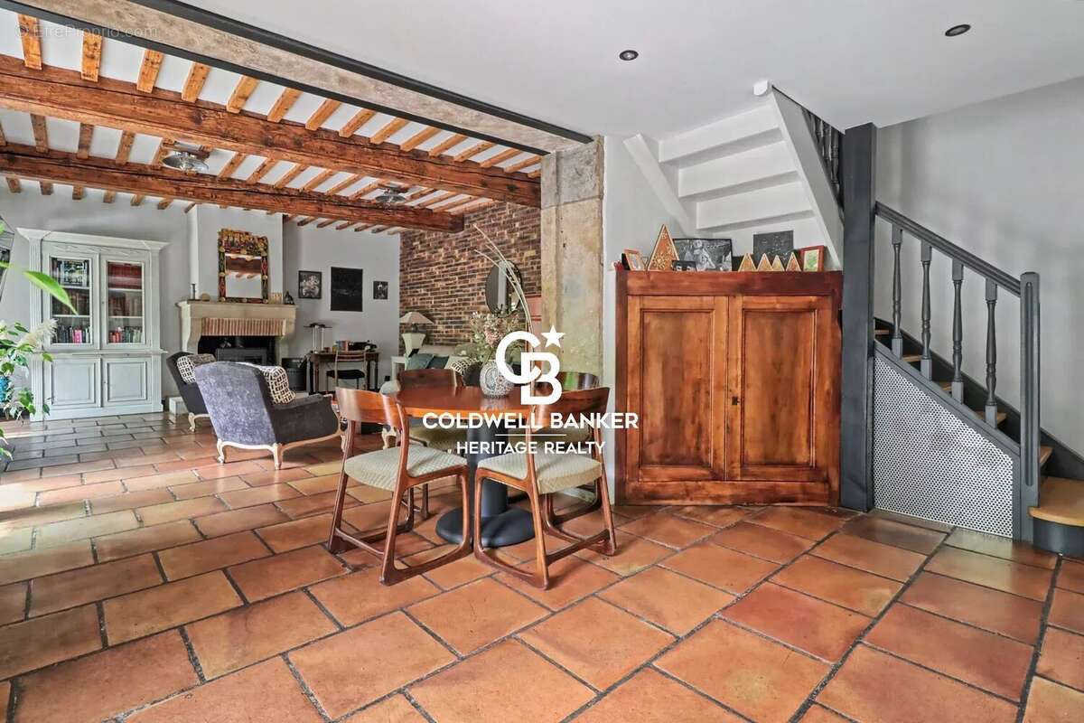 Maison à JONAGE
