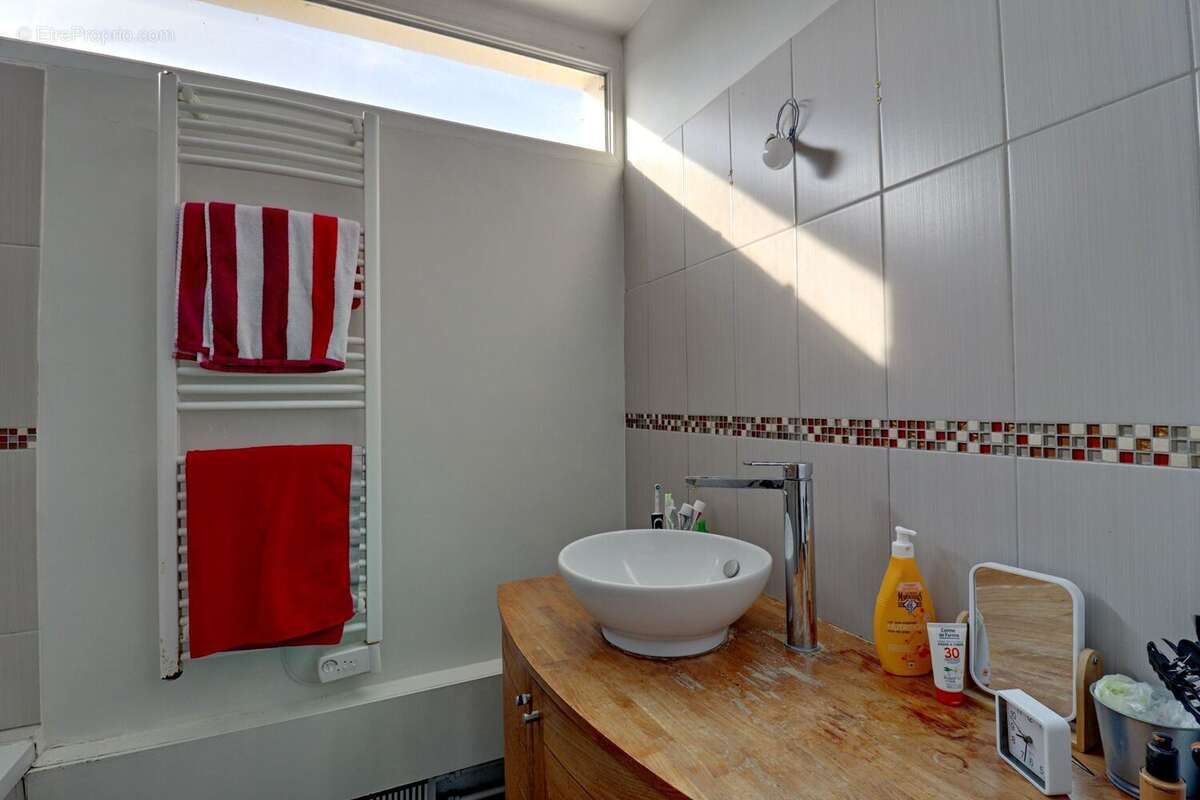 Appartement à VERNEUIL-SUR-SEINE