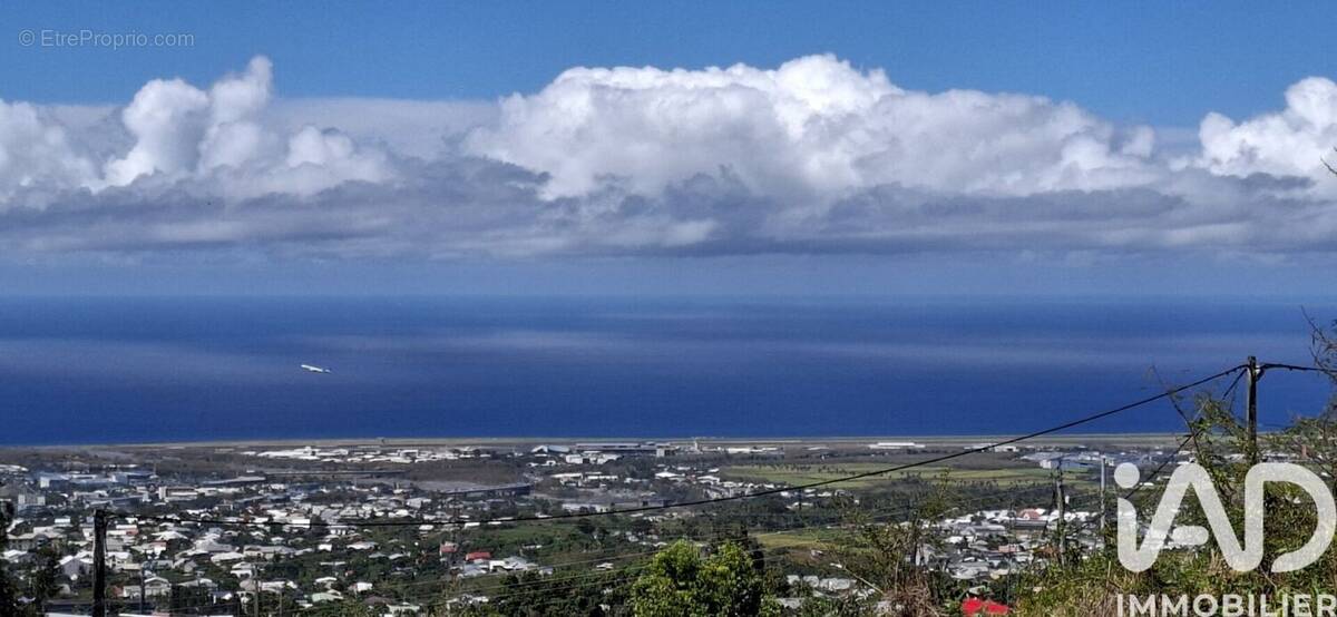 Photo 1 - Terrain à SAINT-DENIS