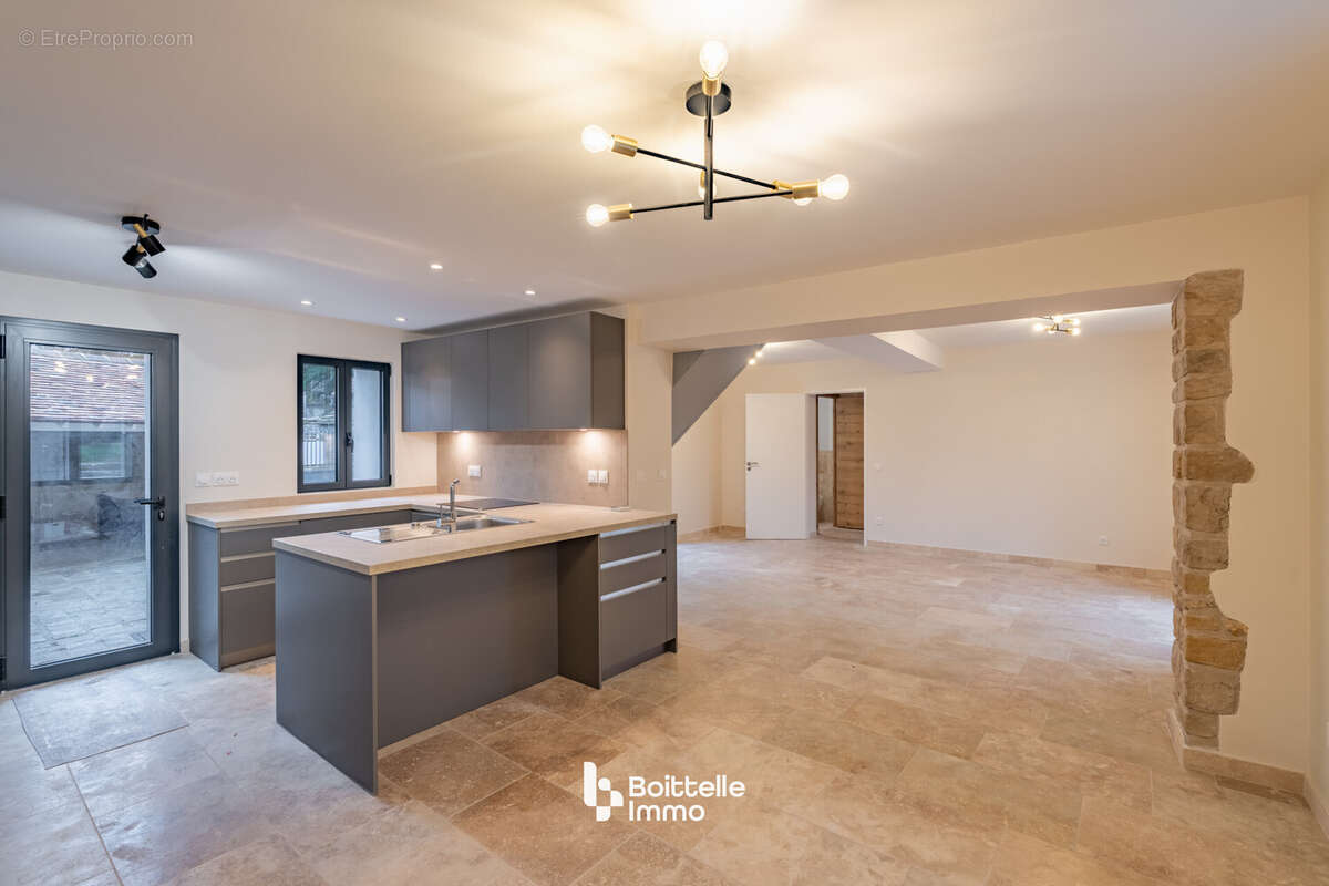 Maison 149 m² à Chailly-En-Biere  - photo 5