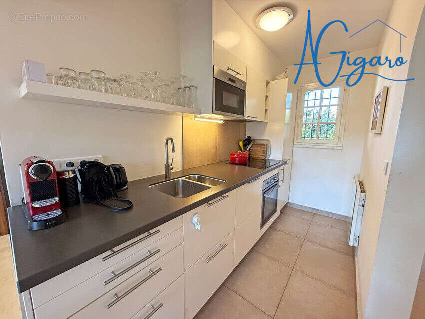 Appartement à LA CROIX-VALMER