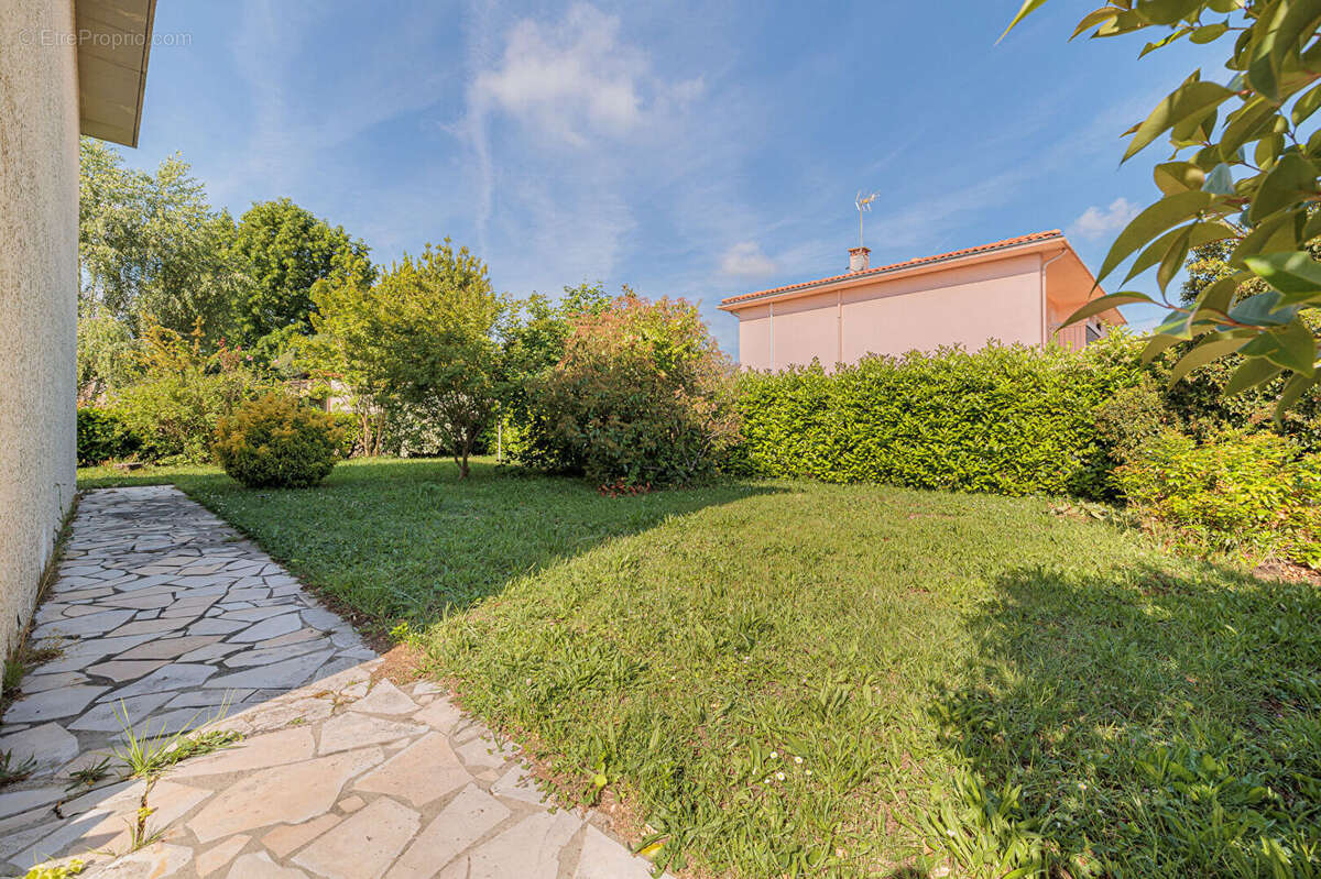 Maison à VILLENEUVE-TOLOSANE