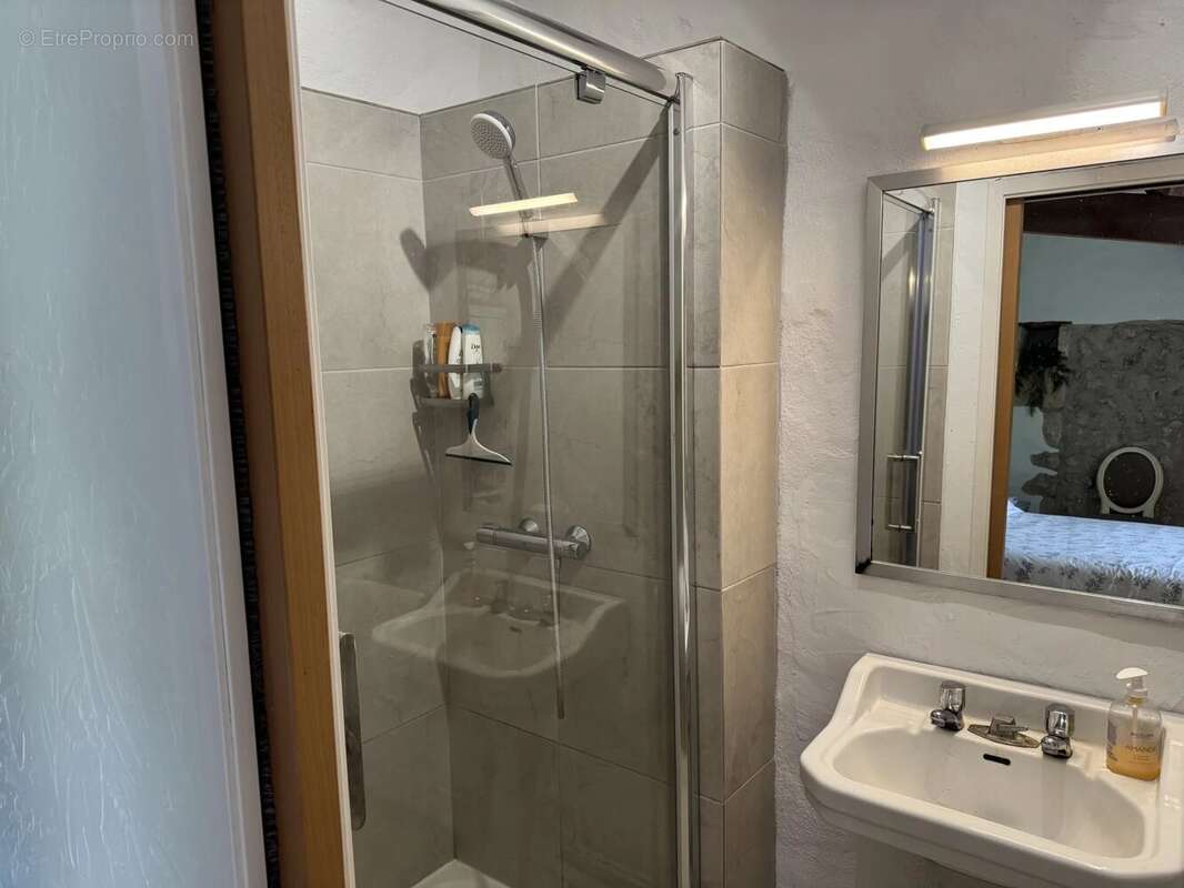 Appartement à BERTRIC-BUREE