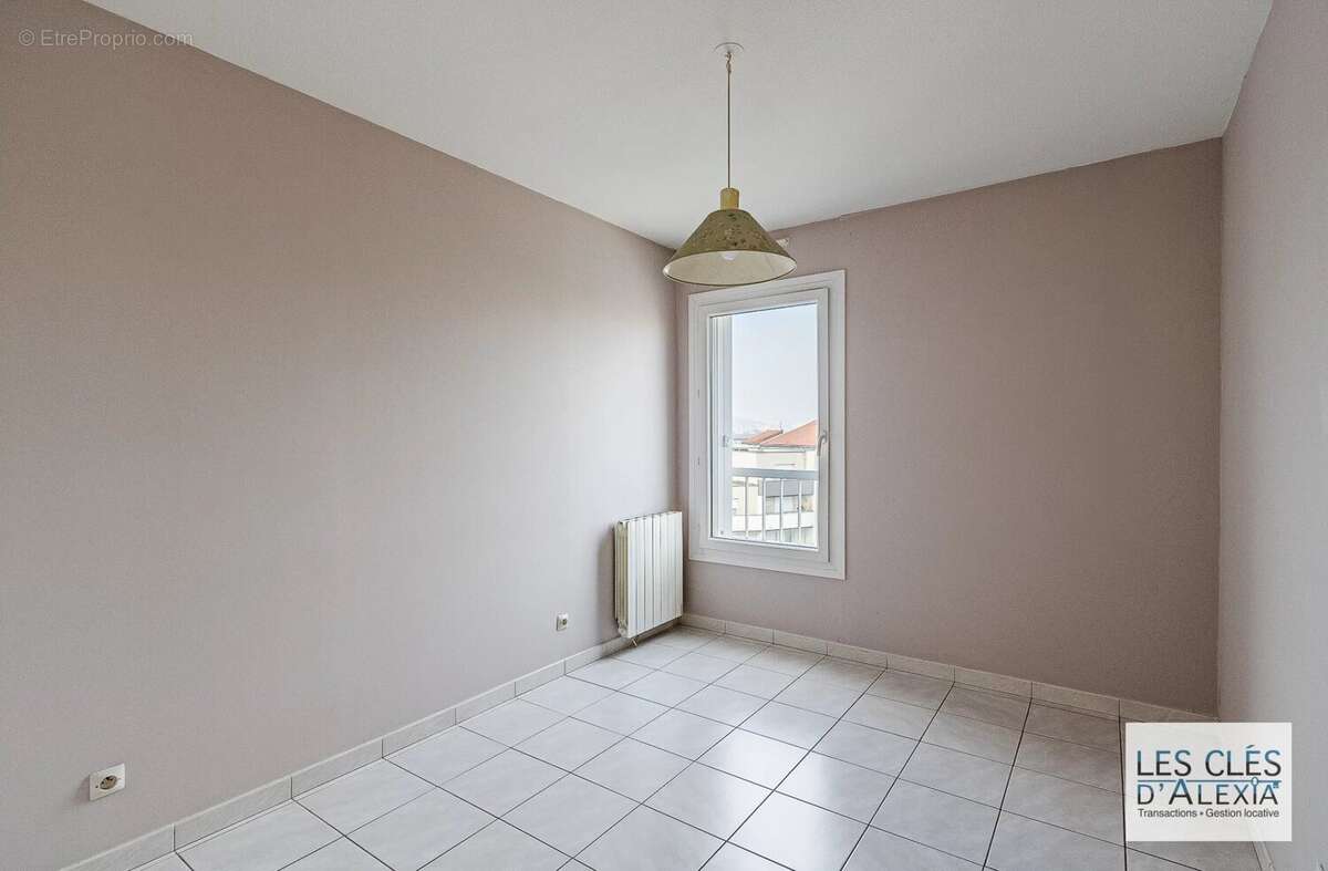 Appartement à LYON-8E