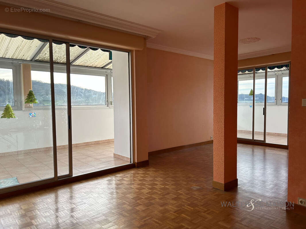 Appartement à LONS-LE-SAUNIER