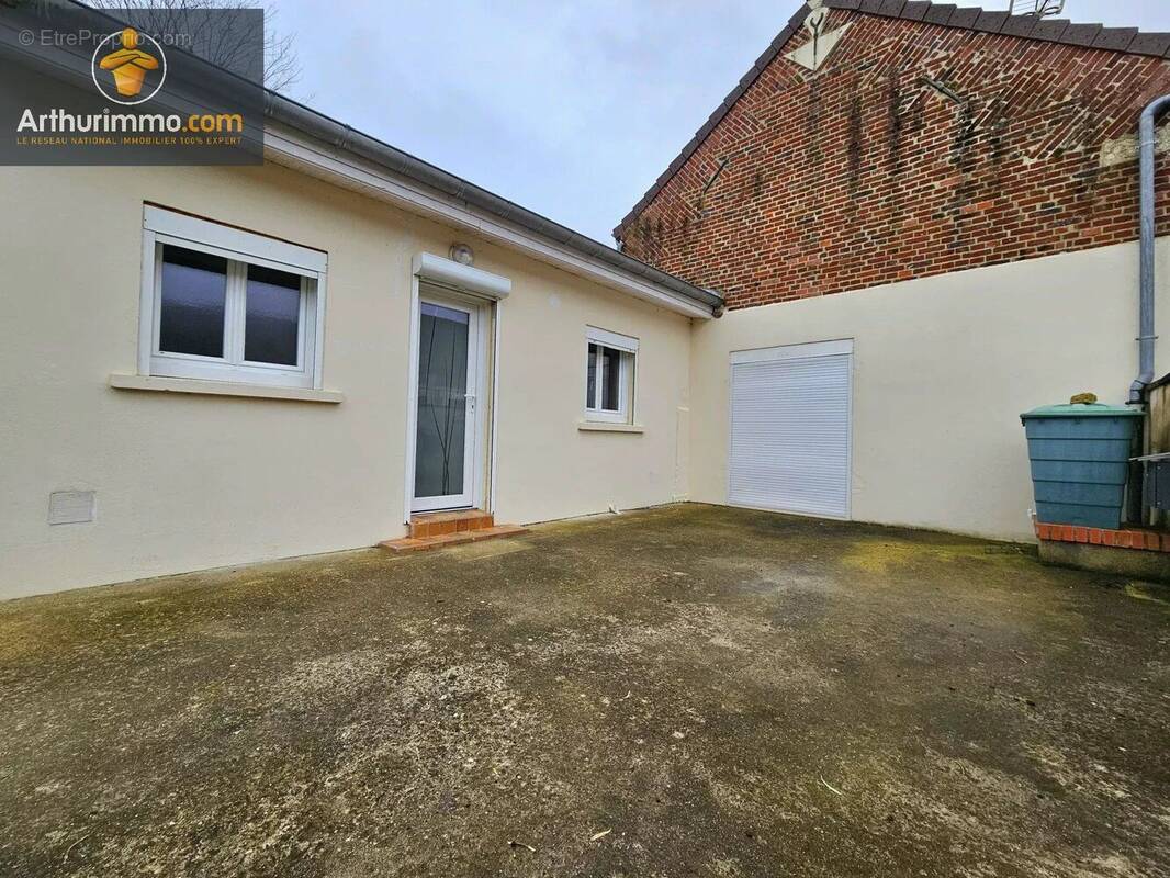 Maison à ESTREES-SAINT-DENIS