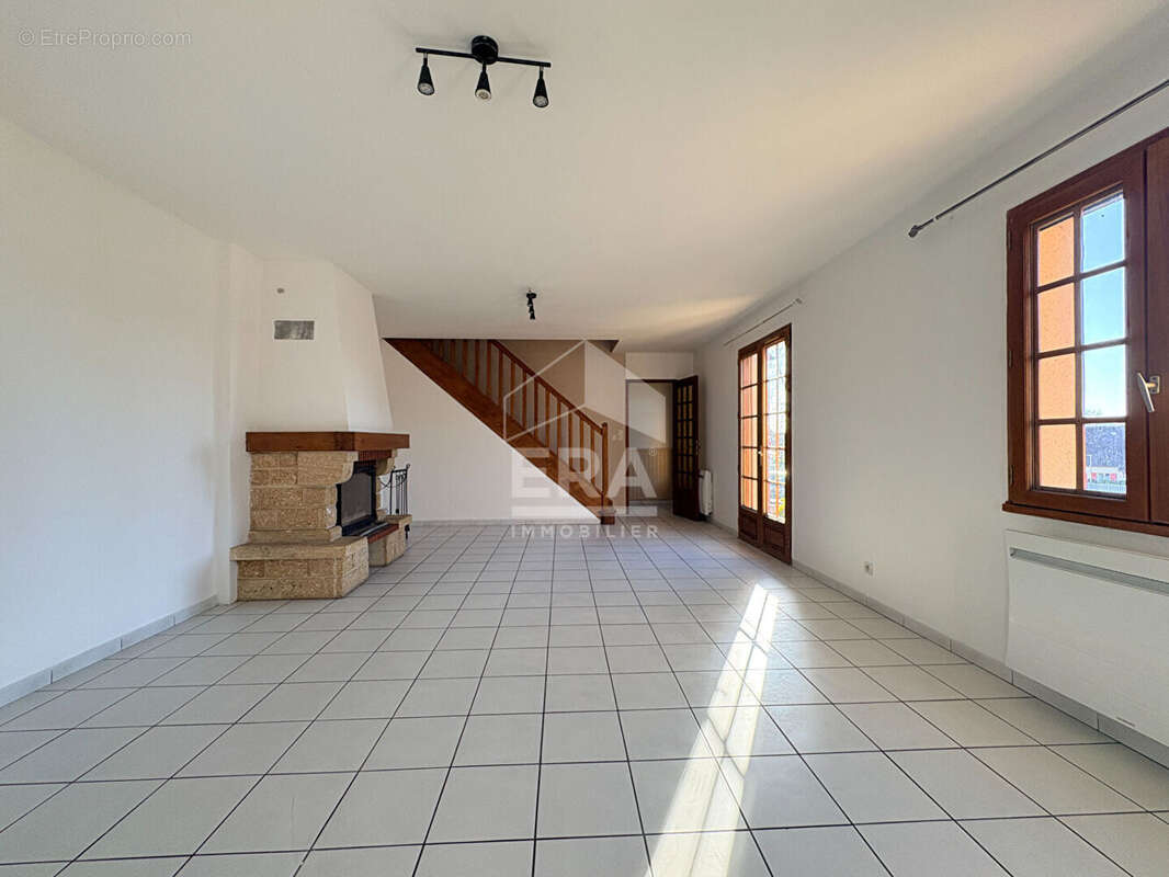 Maison à AIGNE