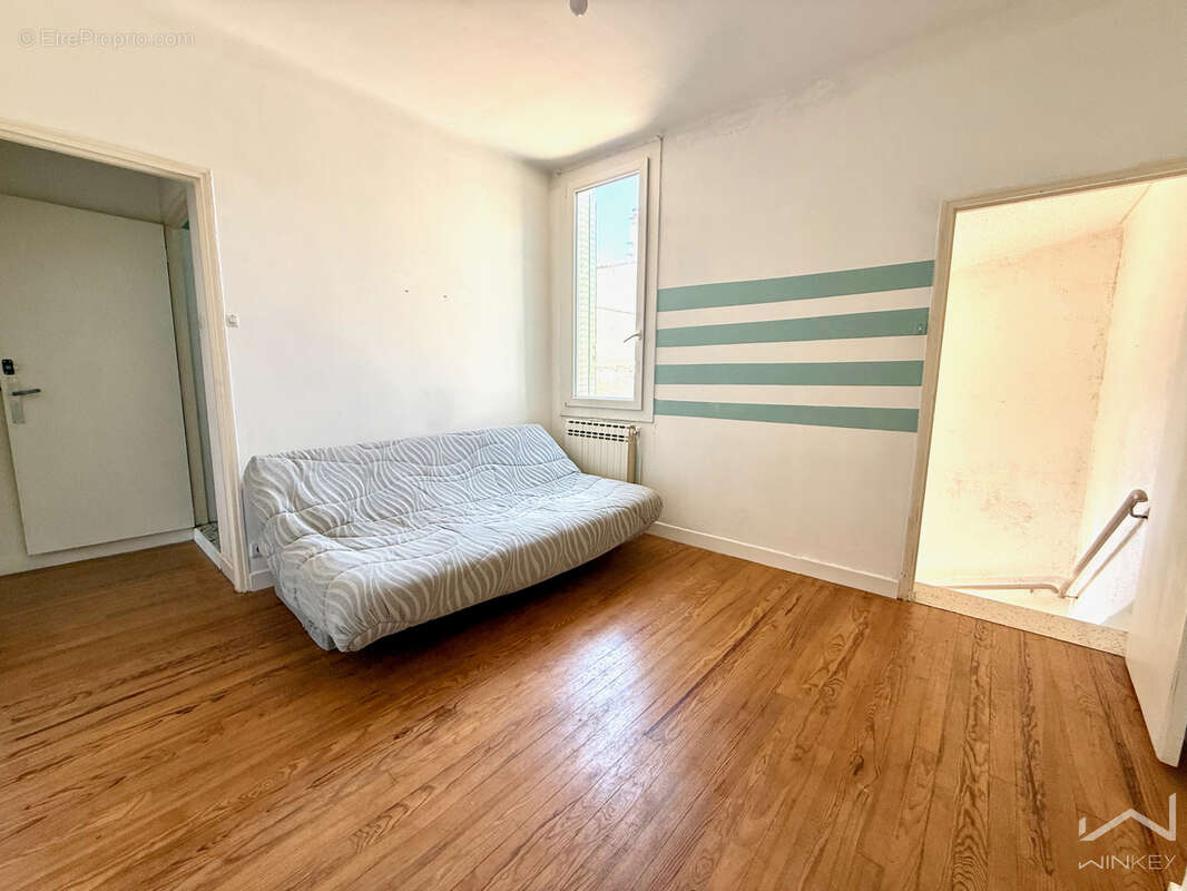 Nathalie sinard vous présente cette maison de ville indépendante à valréas   3 chambres   fort potentiel d'amé - photo 7
