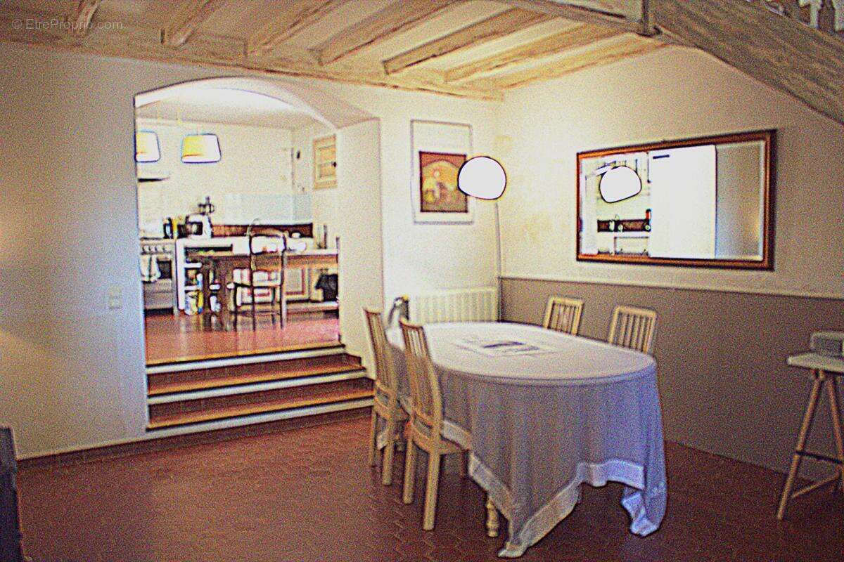 Mas du XVIIIème Siècle de 300 m² sur domaine de 15 000 m² - photo 5