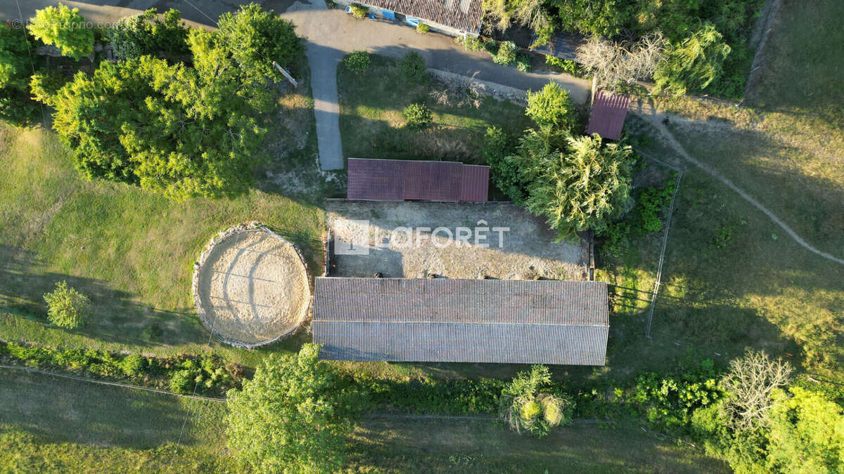 Maison à MONCRABEAU