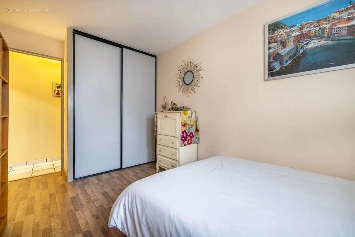 Appartement à CHILLY-MAZARIN
